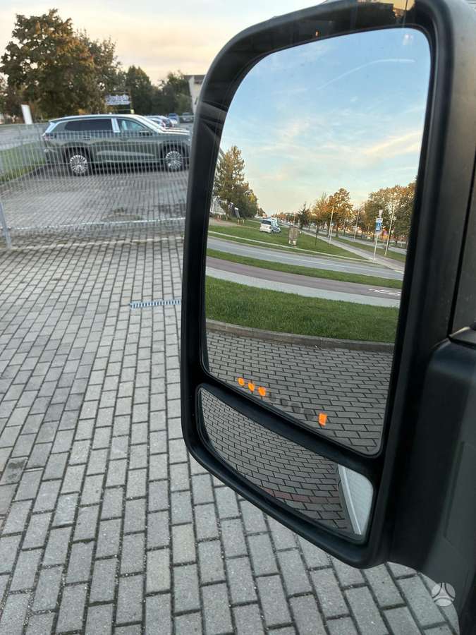 Volkswagen Crafter - 4