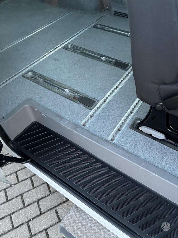 Volkswagen Crafter - 9