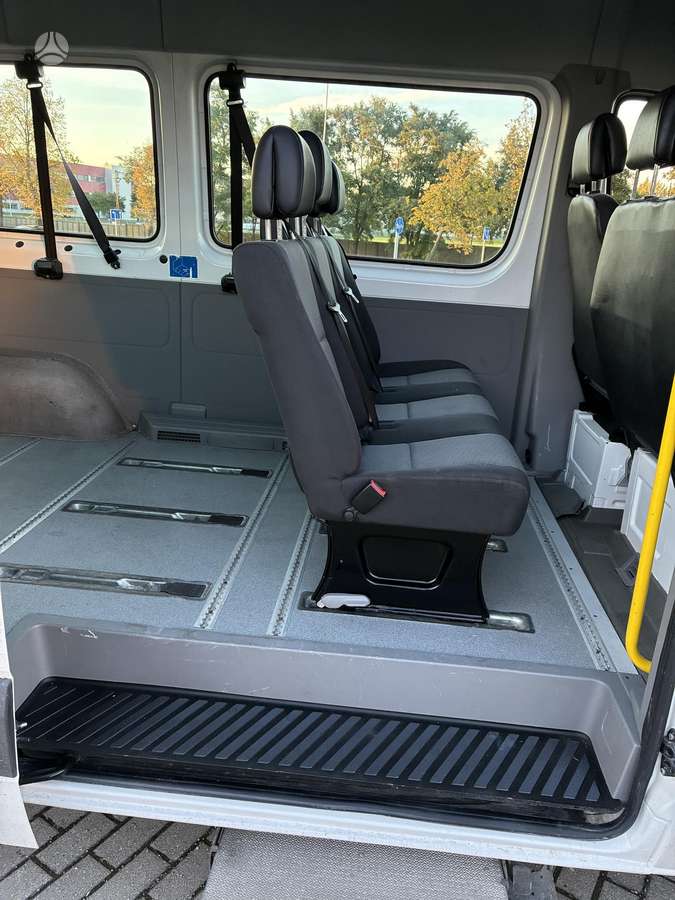 Volkswagen Crafter - 10