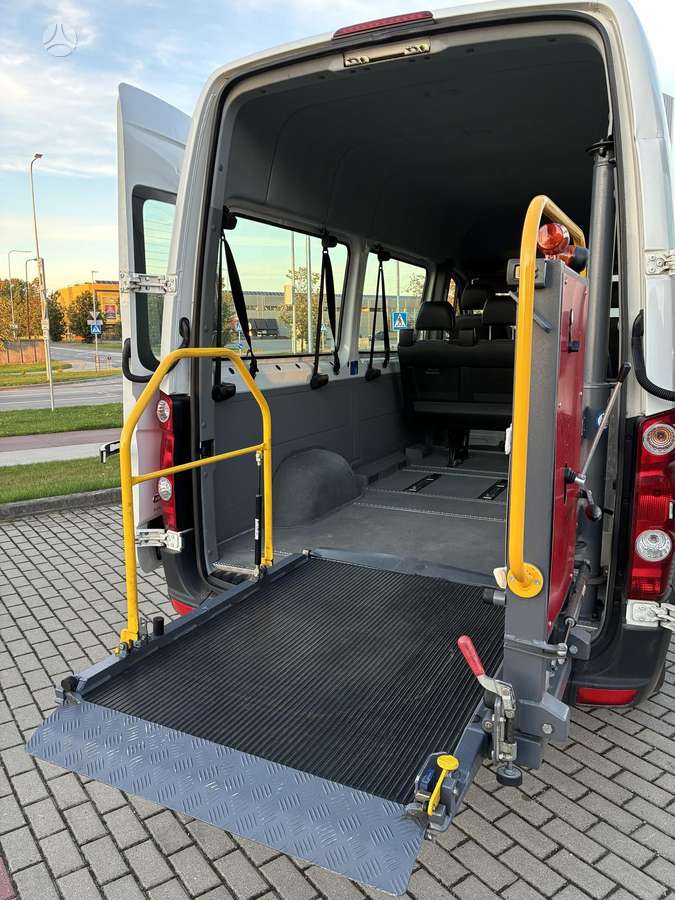 Volkswagen Crafter - 12