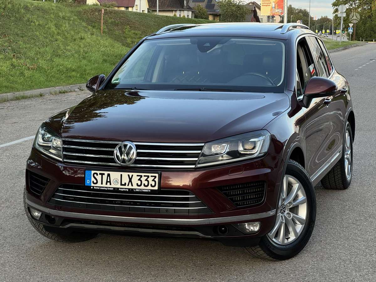 Volkswagen Touareg - 1