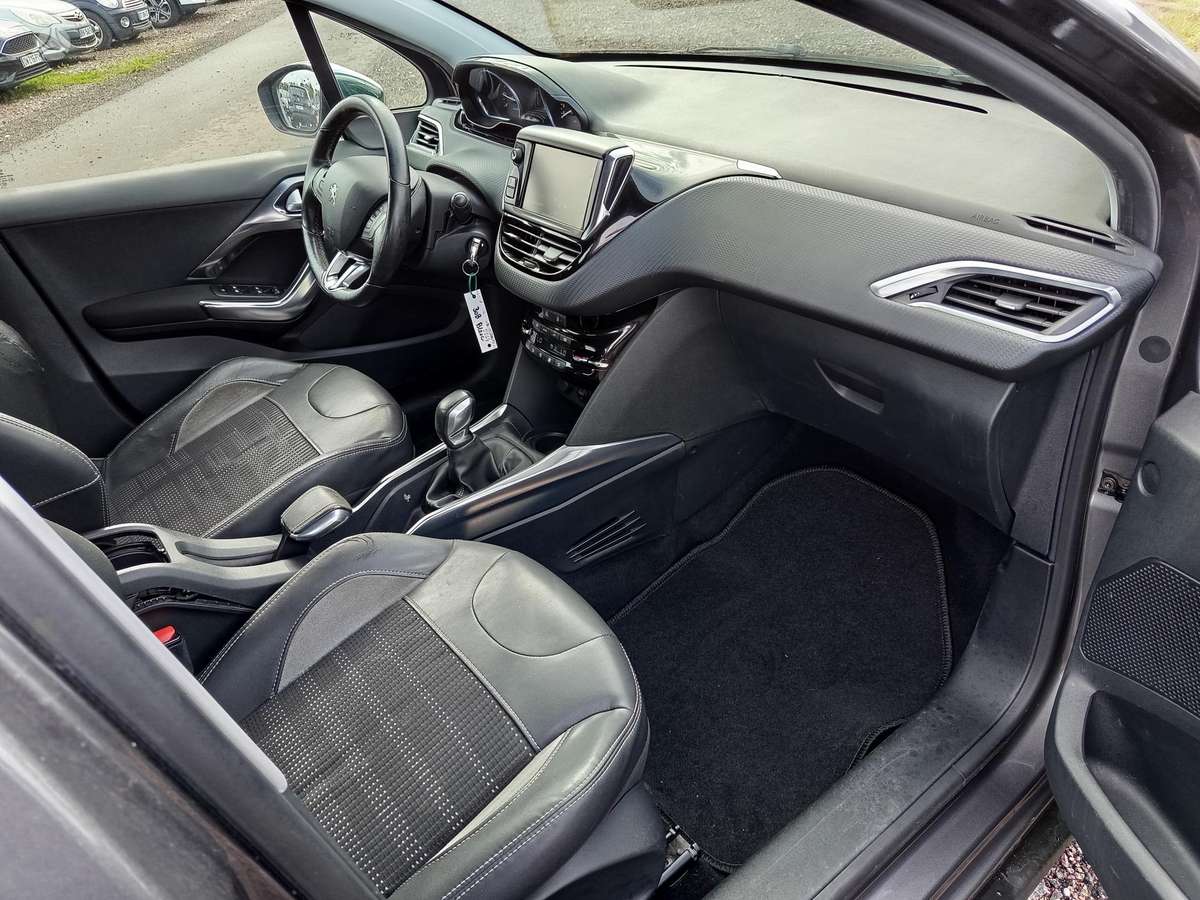 Peugeot 2008 - 4