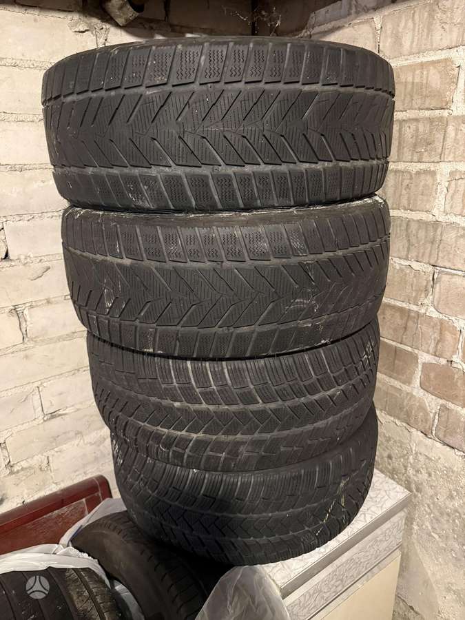 Vredestein, зимние 225/45 R17