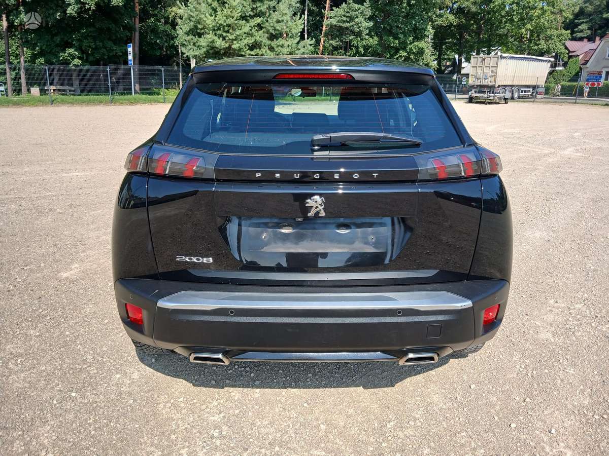 Peugeot 2008 - 4