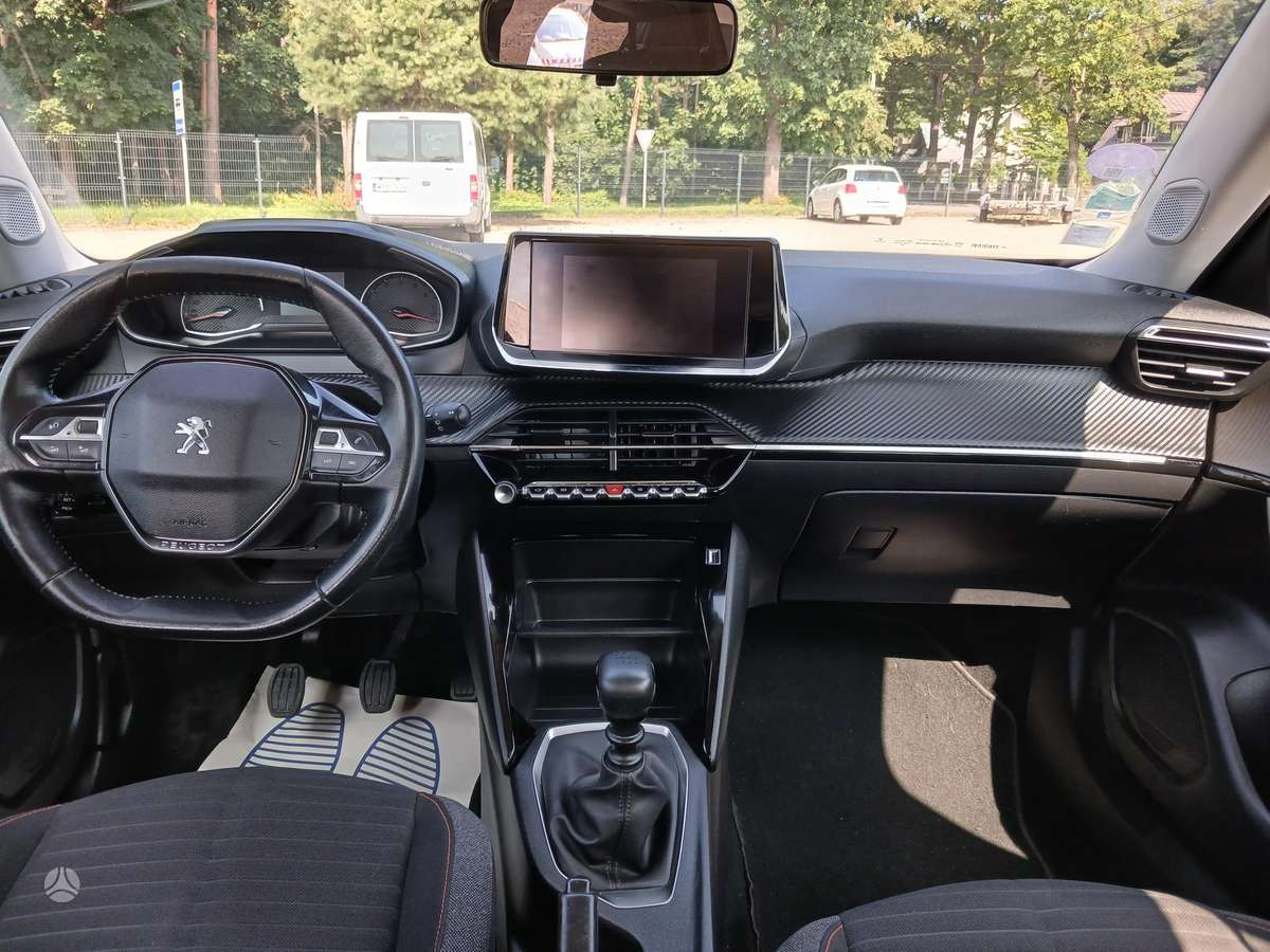 Peugeot 2008 - 10