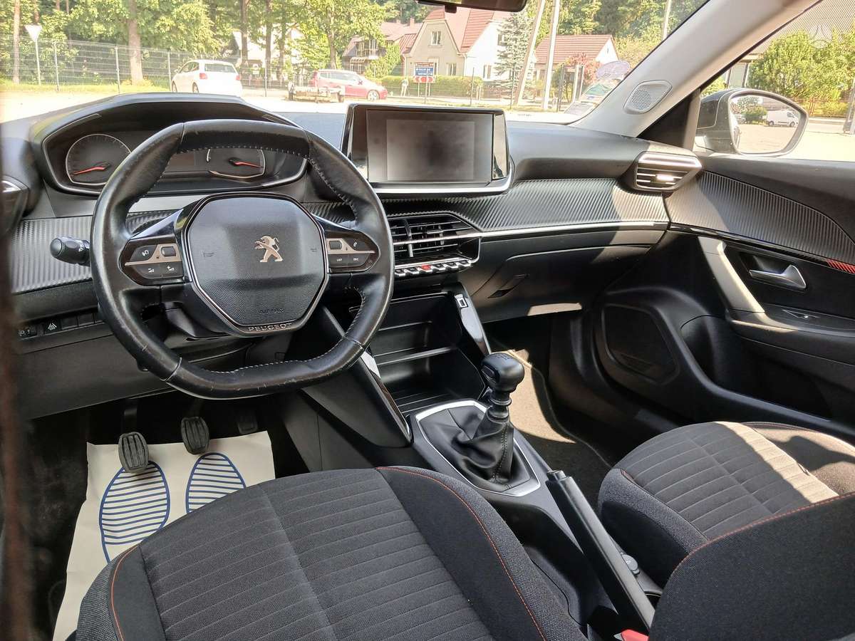 Peugeot 2008 - 11