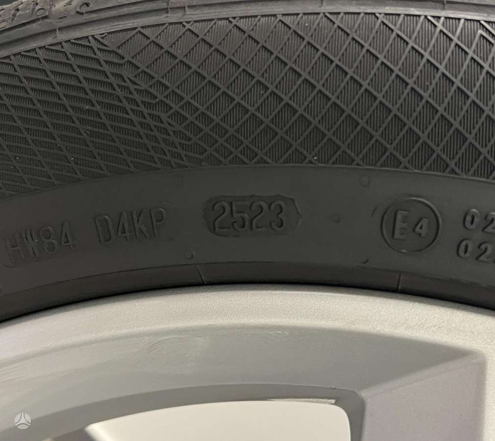 Audi Q3 Originalūs su padangomis, light alloy, R19