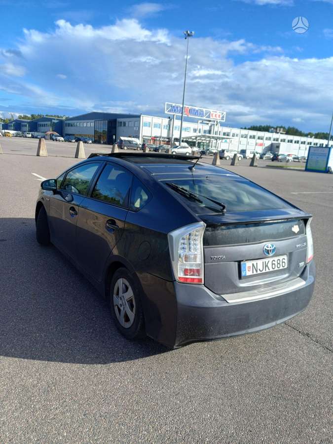 Toyota Prius - 2