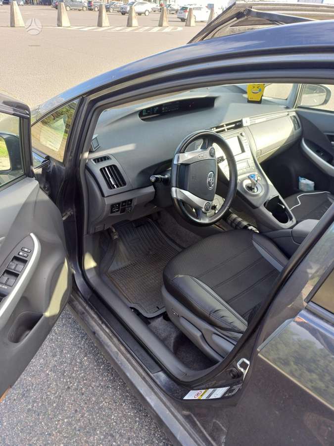 Toyota Prius - 7