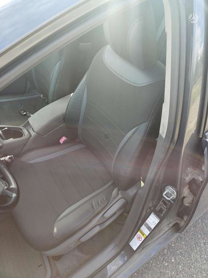 Toyota Prius - 8