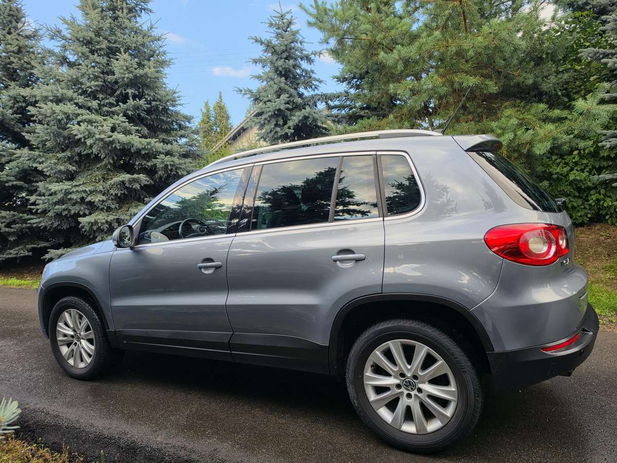 Volkswagen Tiguan - 8