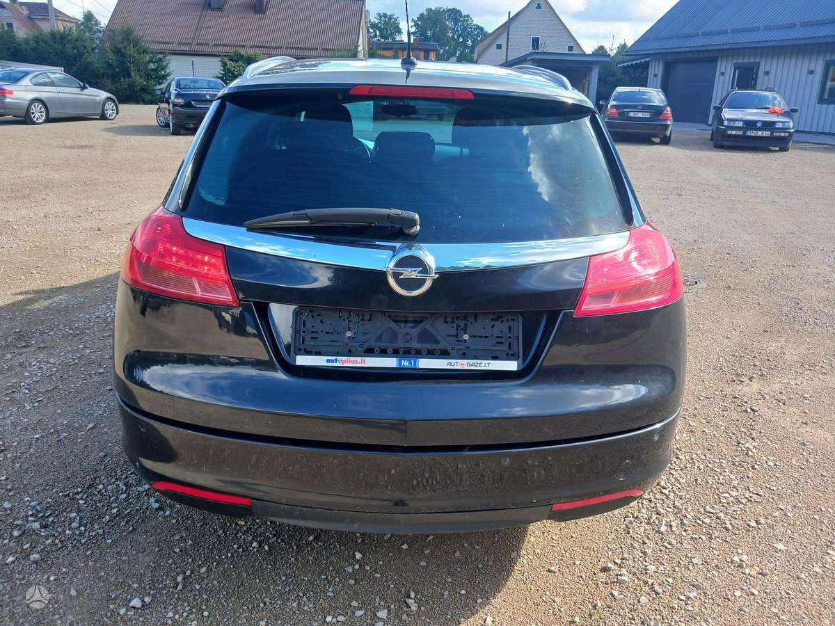 Opel Insignia, 2.0 l., wagon