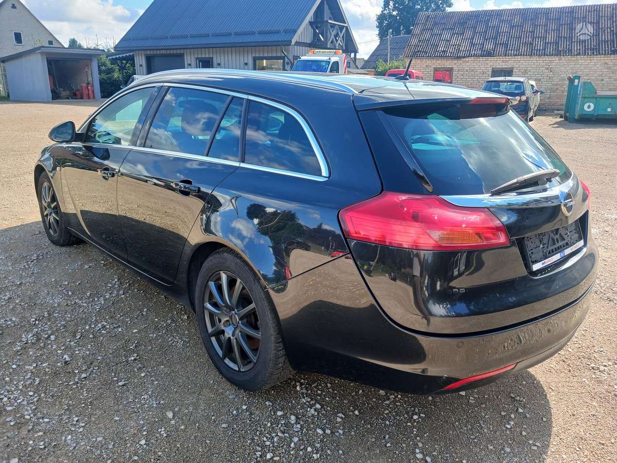 Opel Insignia, 2.0 l., wagon