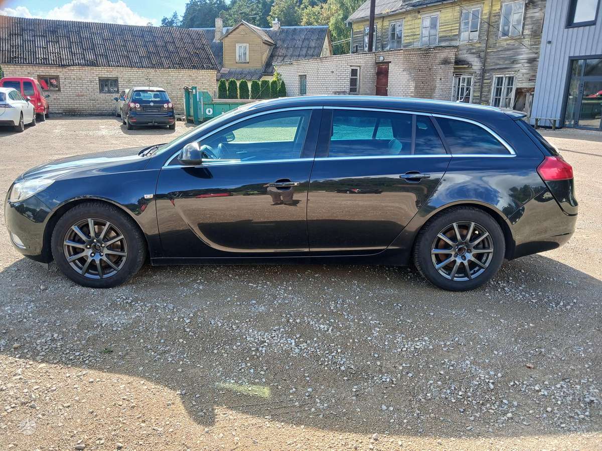 Opel Insignia, 2.0 l., wagon