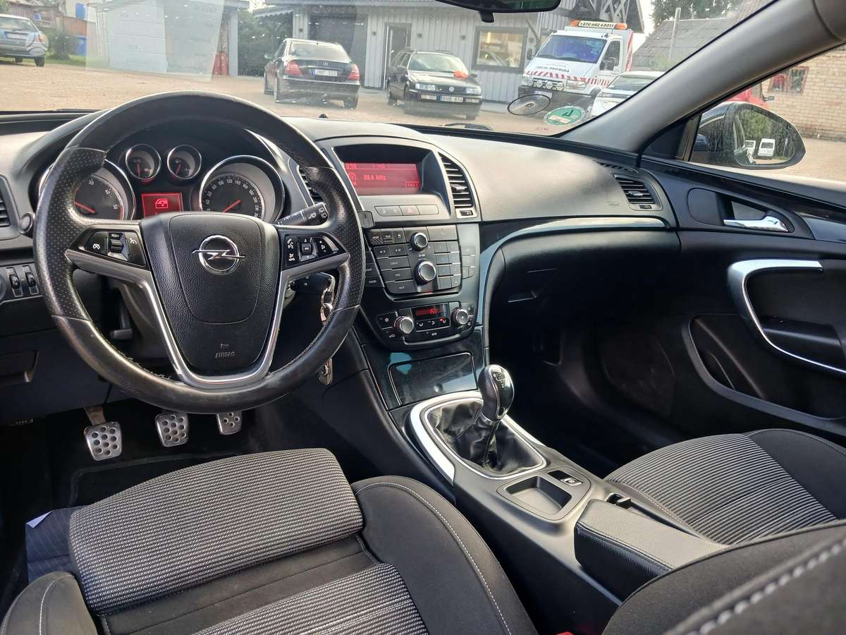 Opel Insignia, 2.0 l., wagon