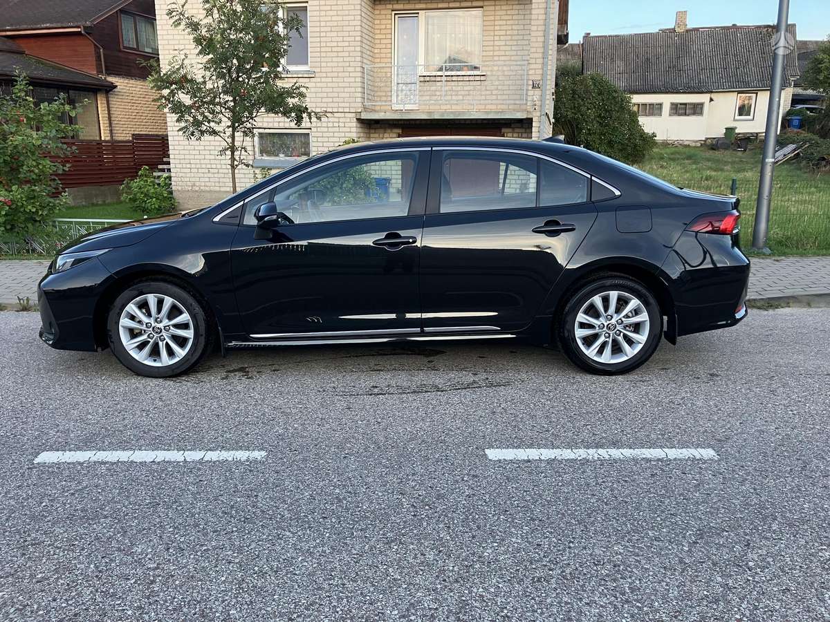 Toyota Corolla - 3