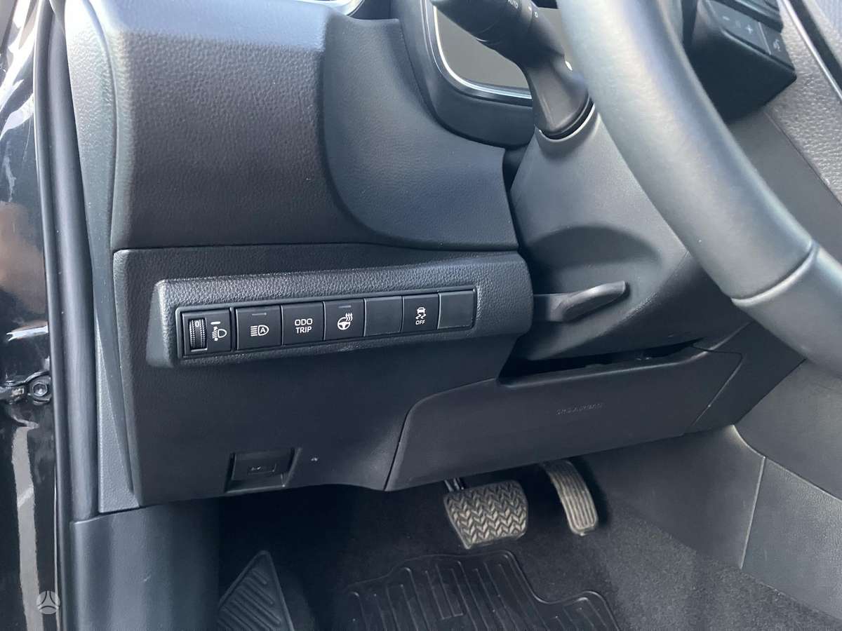 Toyota Corolla - 12