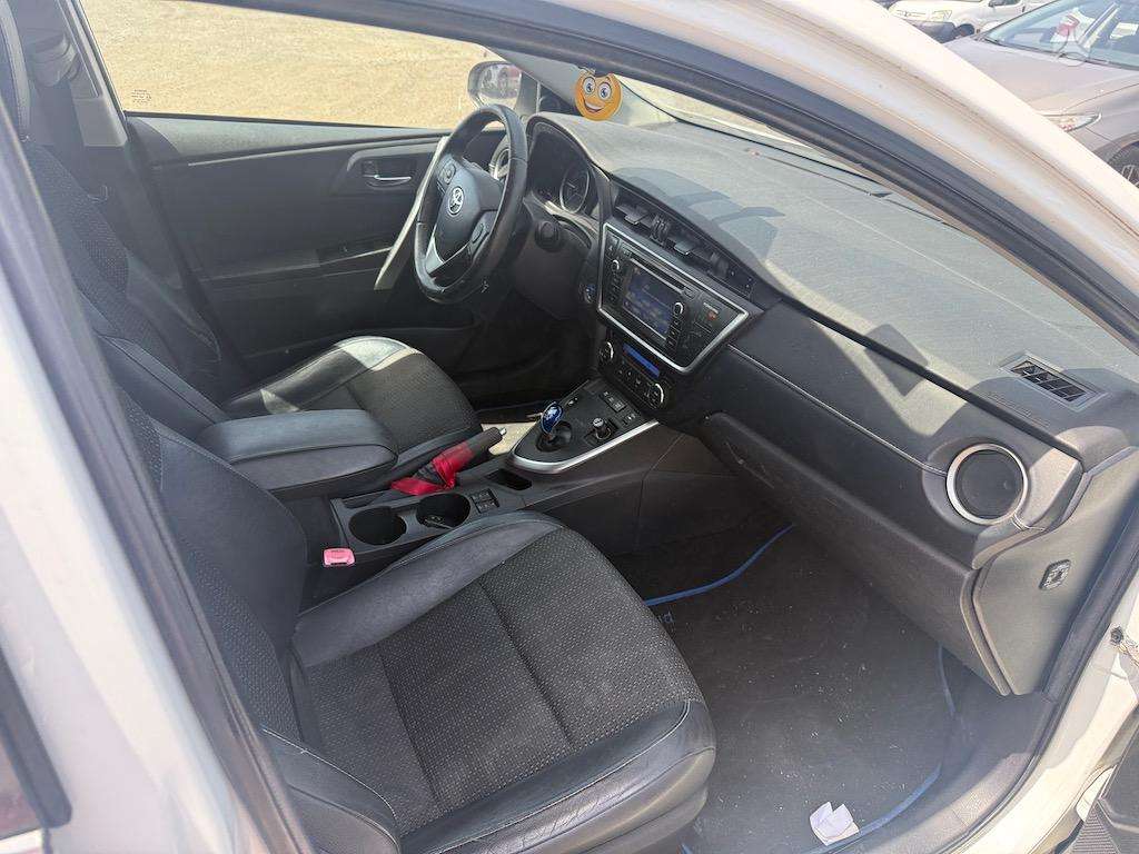 Toyota Auris - 9