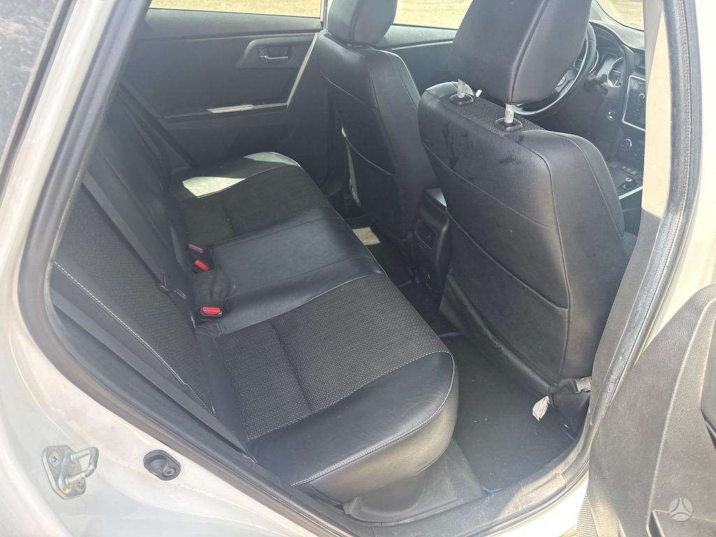 Toyota Auris - 11