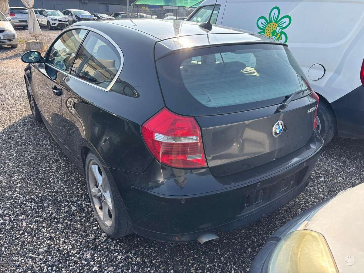 BMW 120, 2.0 l., hatchback
