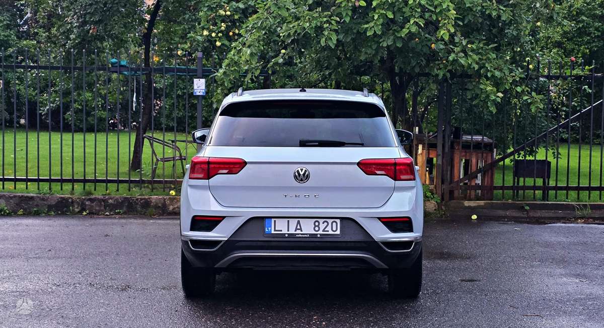 Volkswagen T-Roc - 7