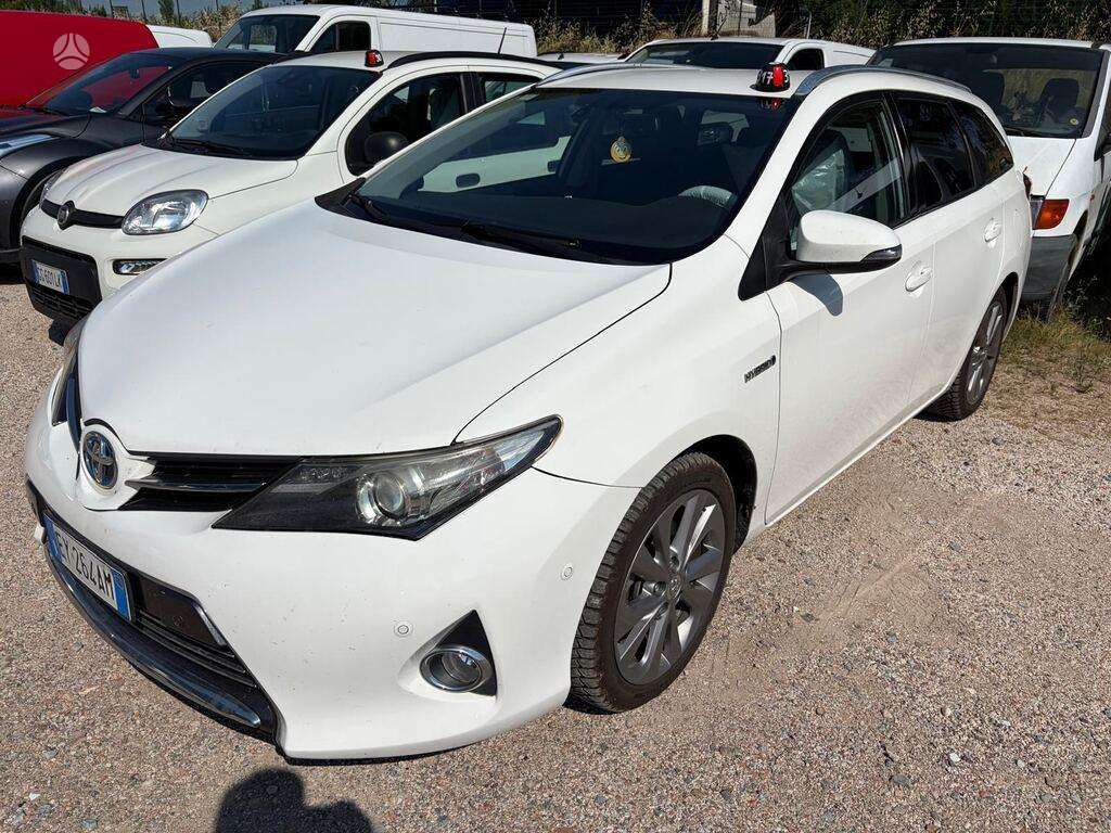Toyota Auris - 4
