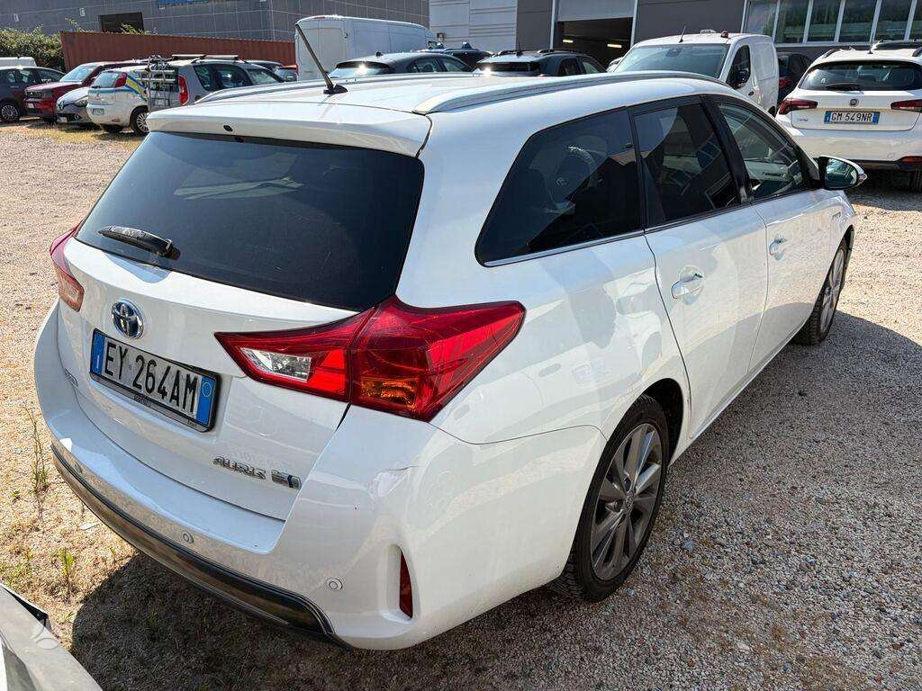Toyota Auris - 8