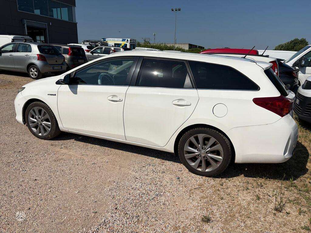 Toyota Auris - 5