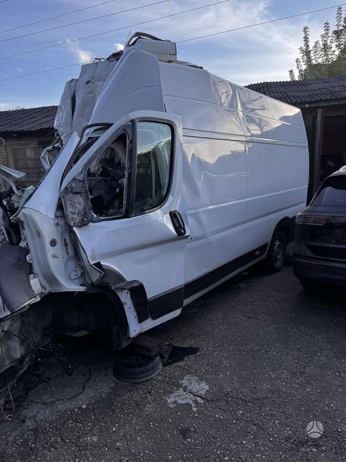 Fiat Ducato maxi, preču