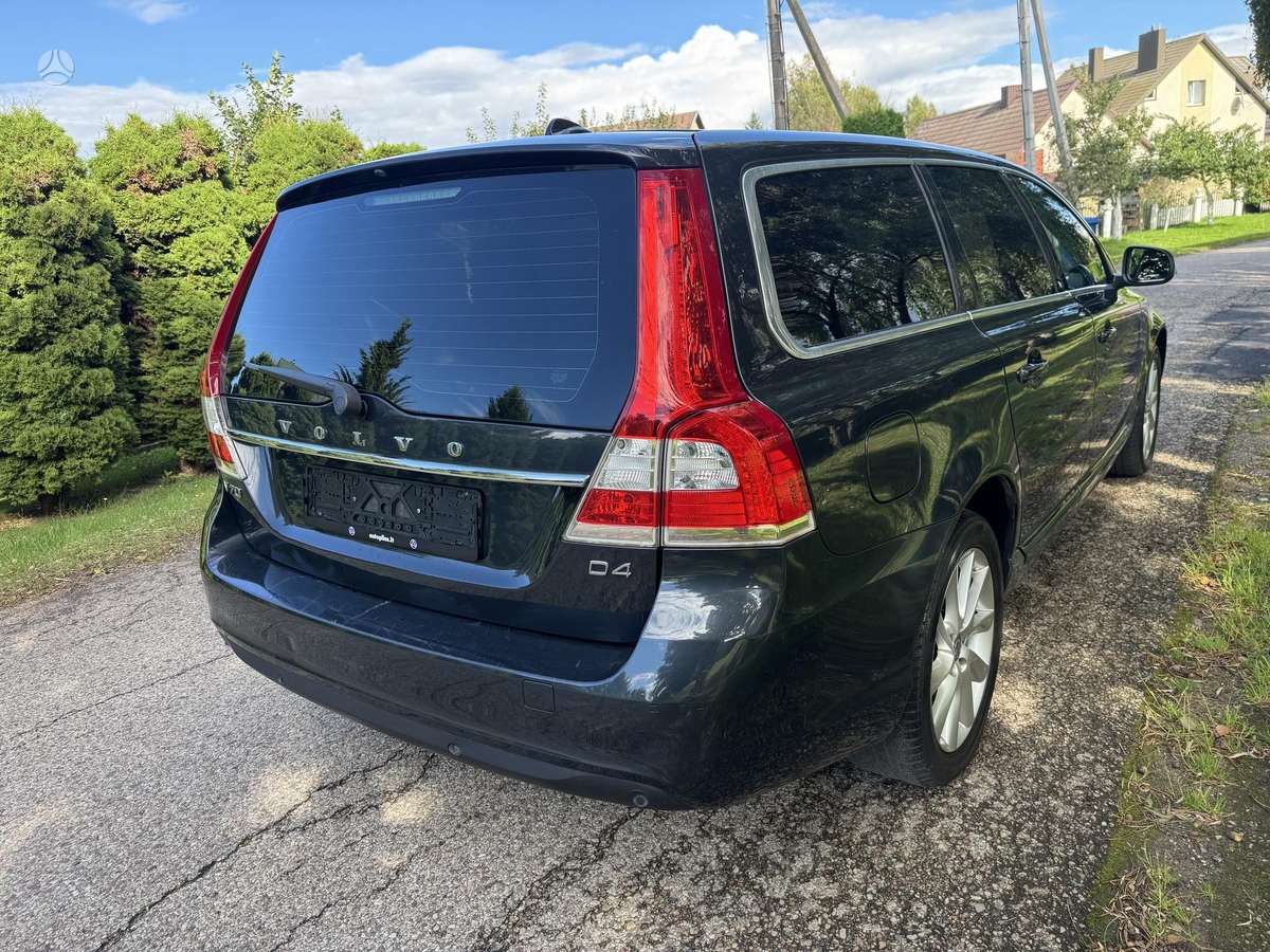 Volvo V70, 2.0 l., Универсал