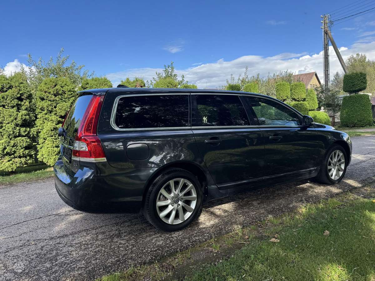 Volvo V70, 2.0 l., Универсал