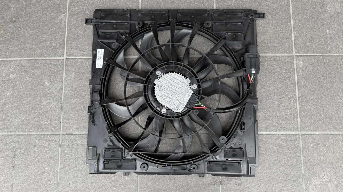 BMW X7 body parts