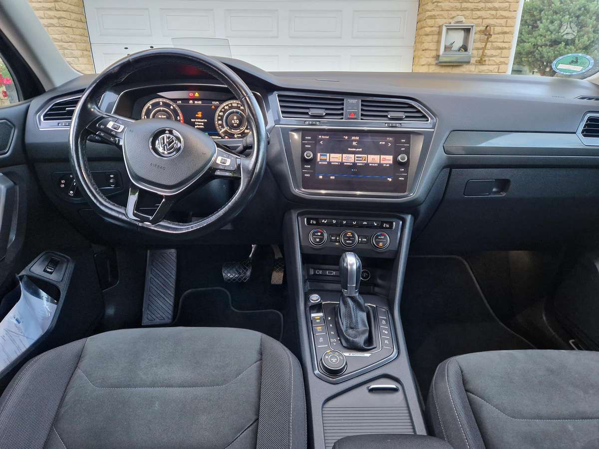 Volkswagen Tiguan Allspace - 6