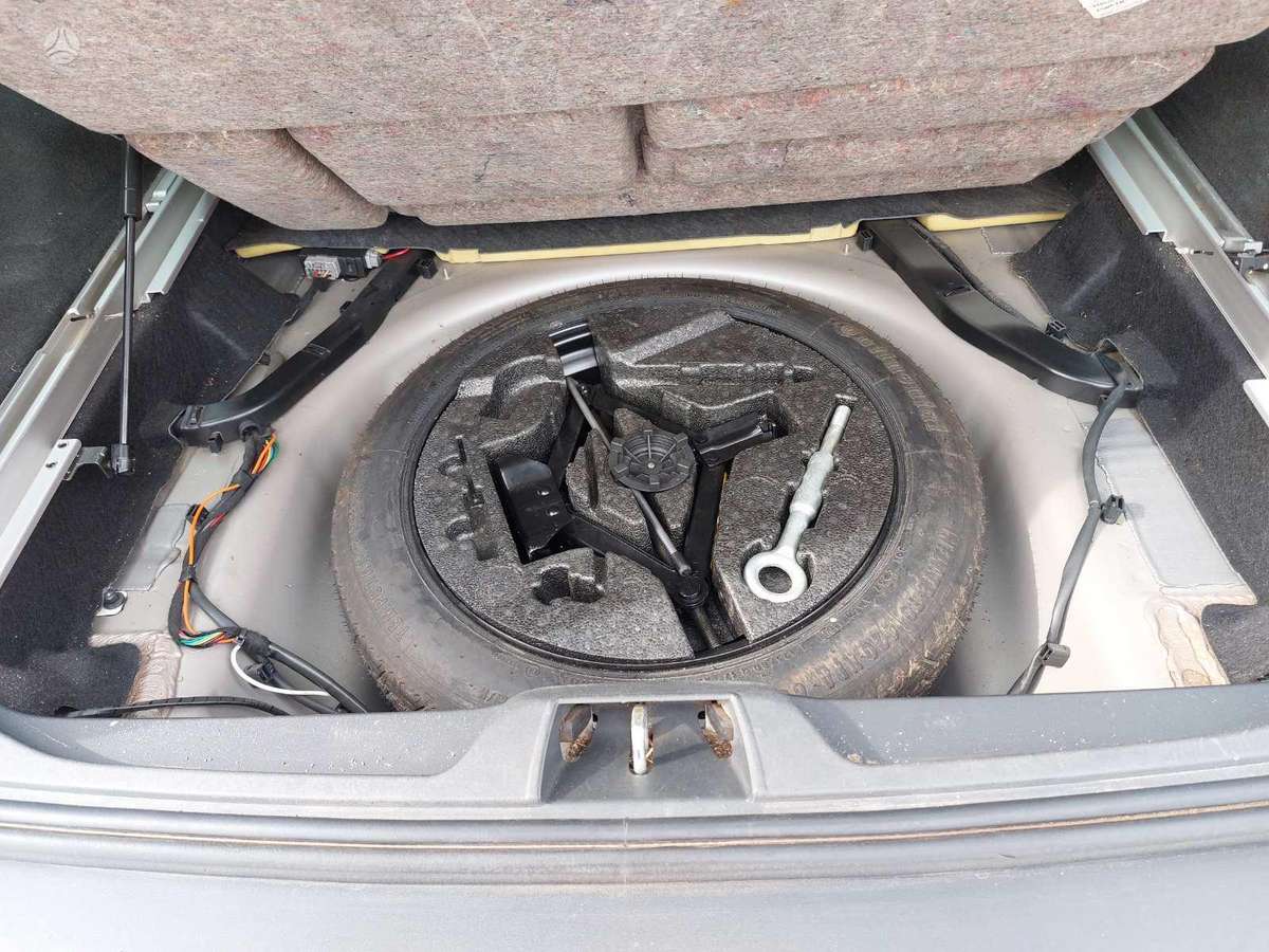 Volvo XC70, 2.4 l., Универсал
