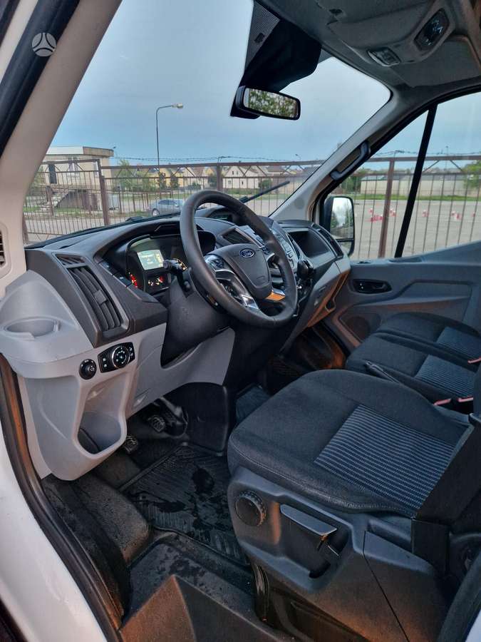 Ford Transit, passenger minibus