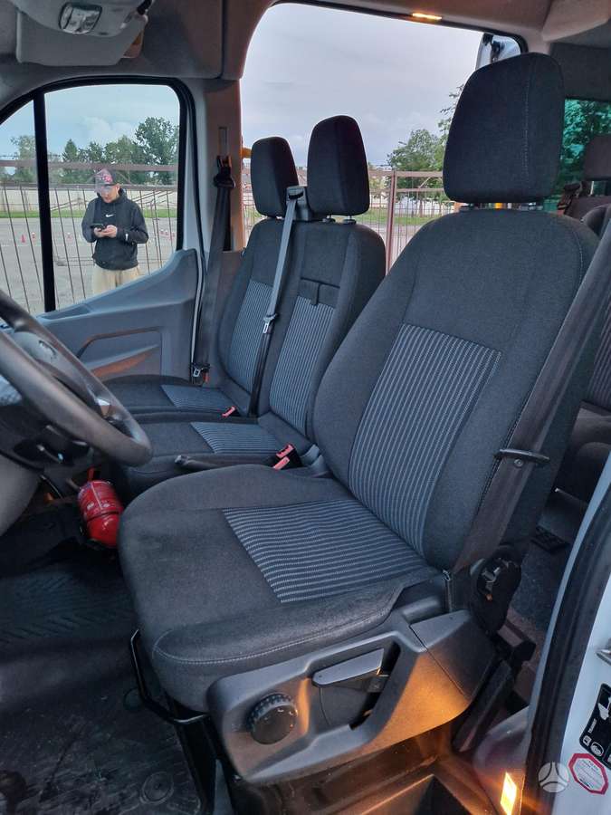 Ford Transit, passenger minibus