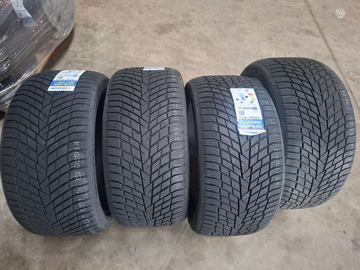 Sailun ALPINE EVO 2, winter 295/35 R21