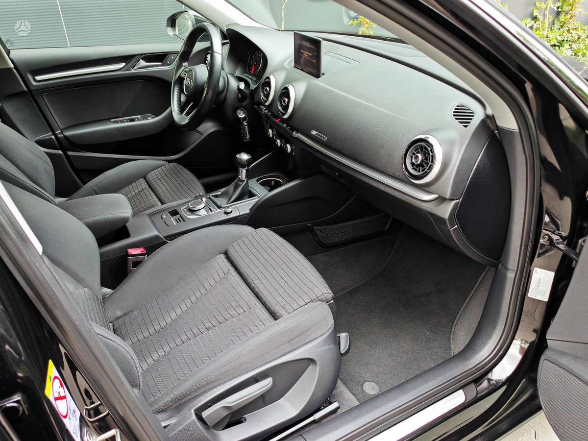 Audi A3, hečbekas