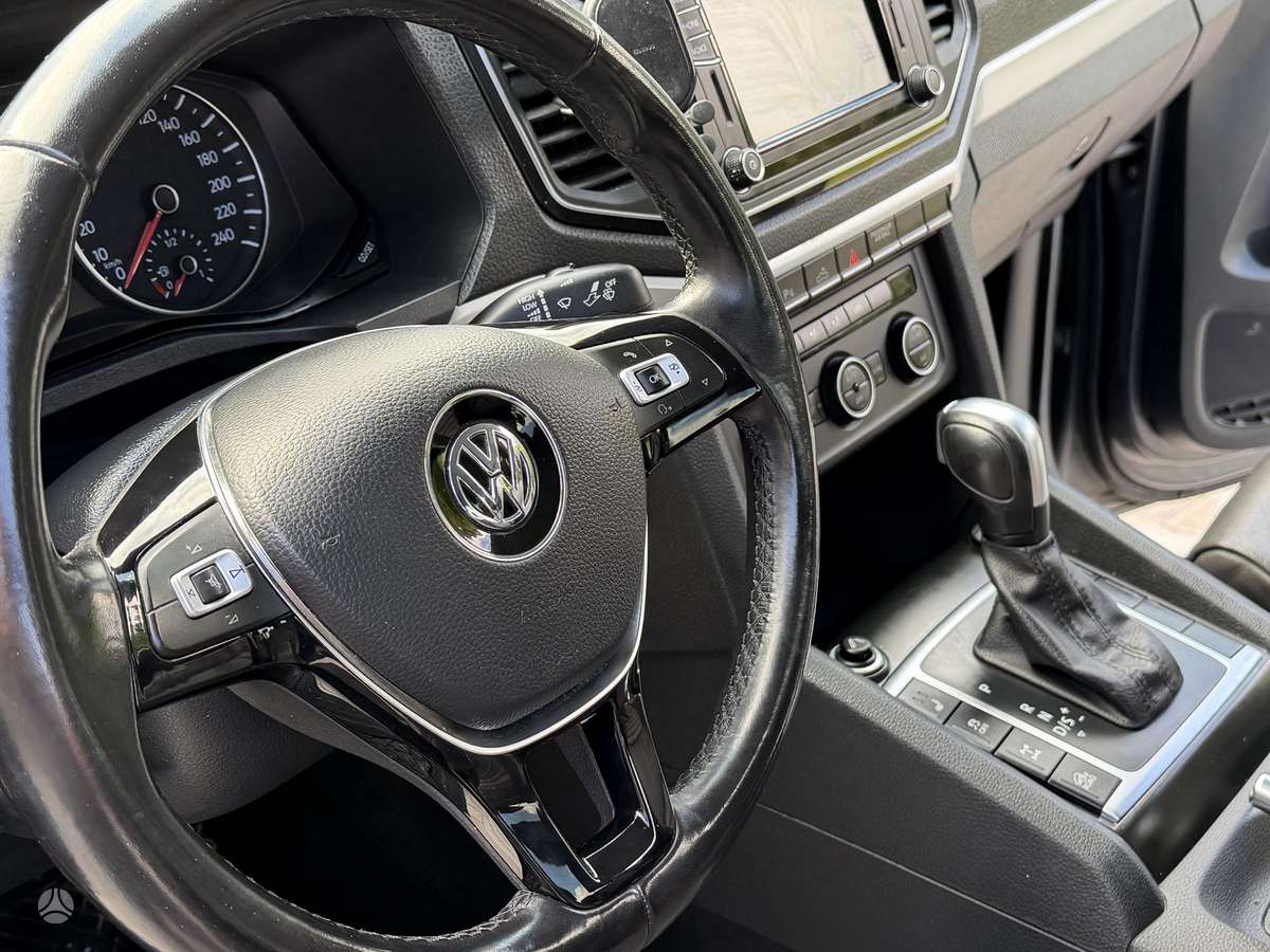Volkswagen Amarok - 11