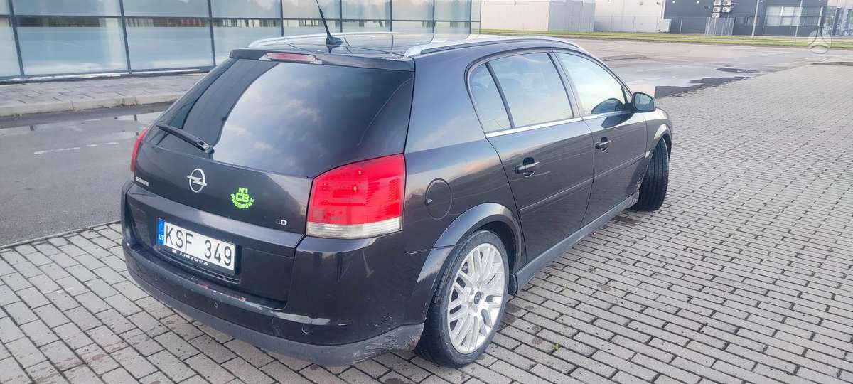 Opel Signum, 1.9 l., hatchback