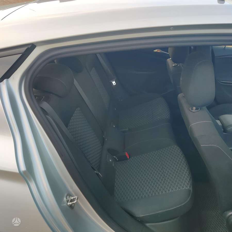 Opel Astra, 1.6 l., Хэтчбек