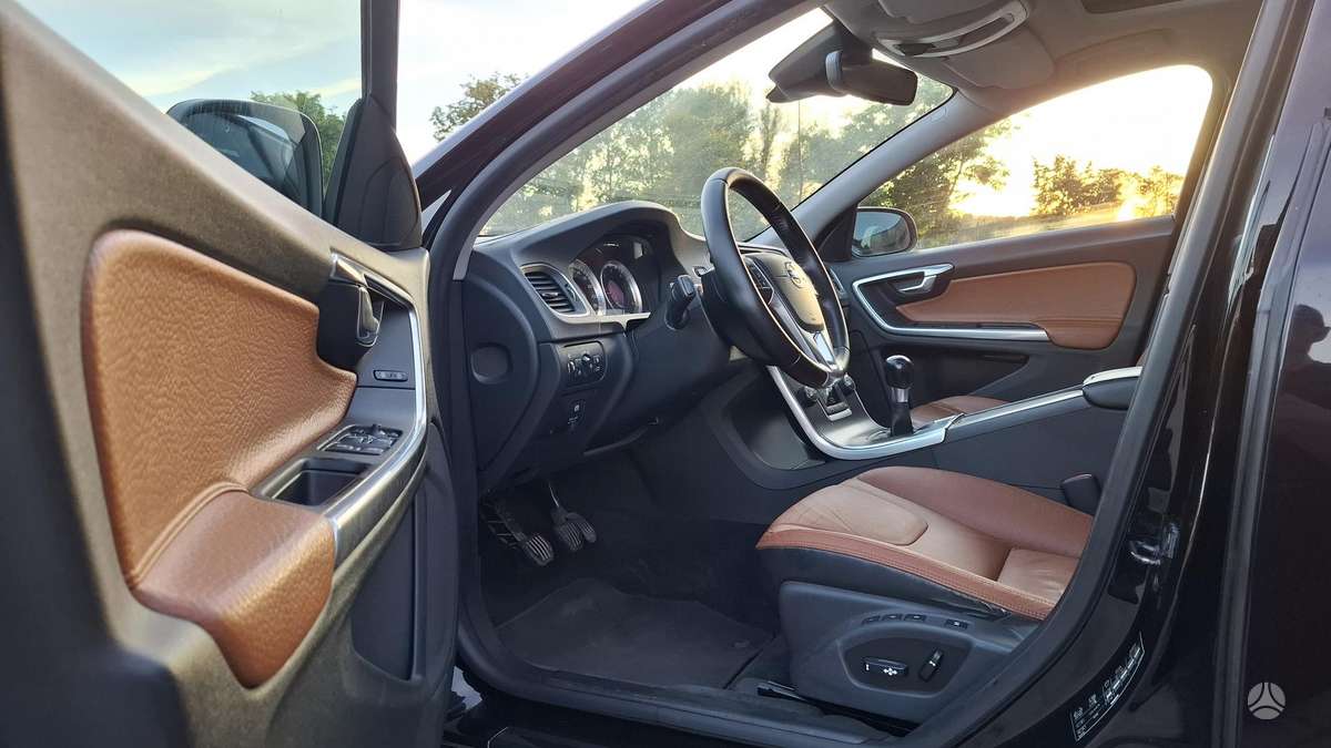 Volvo V60, 2.0 l., Универсал