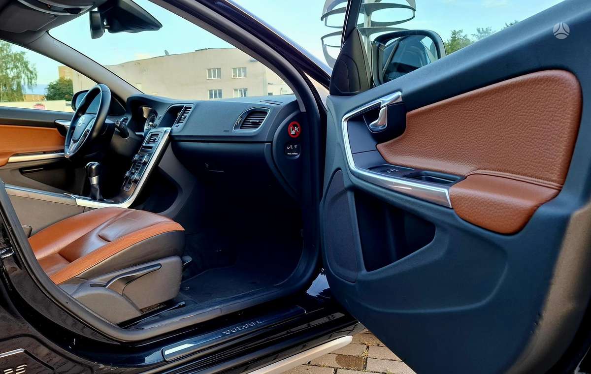 Volvo V60, 2.0 l., Универсал