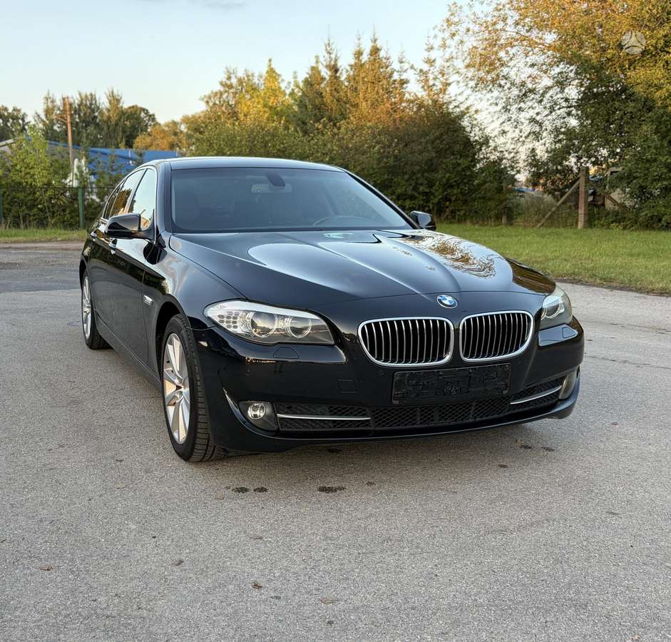 BMW 520, 2.0 l., Седан