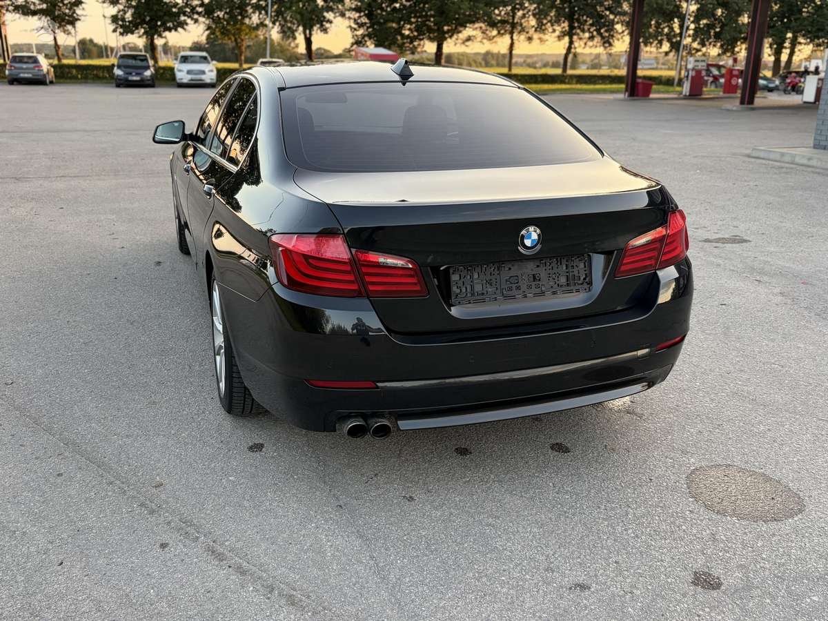 BMW 520, 2.0 l., Седан