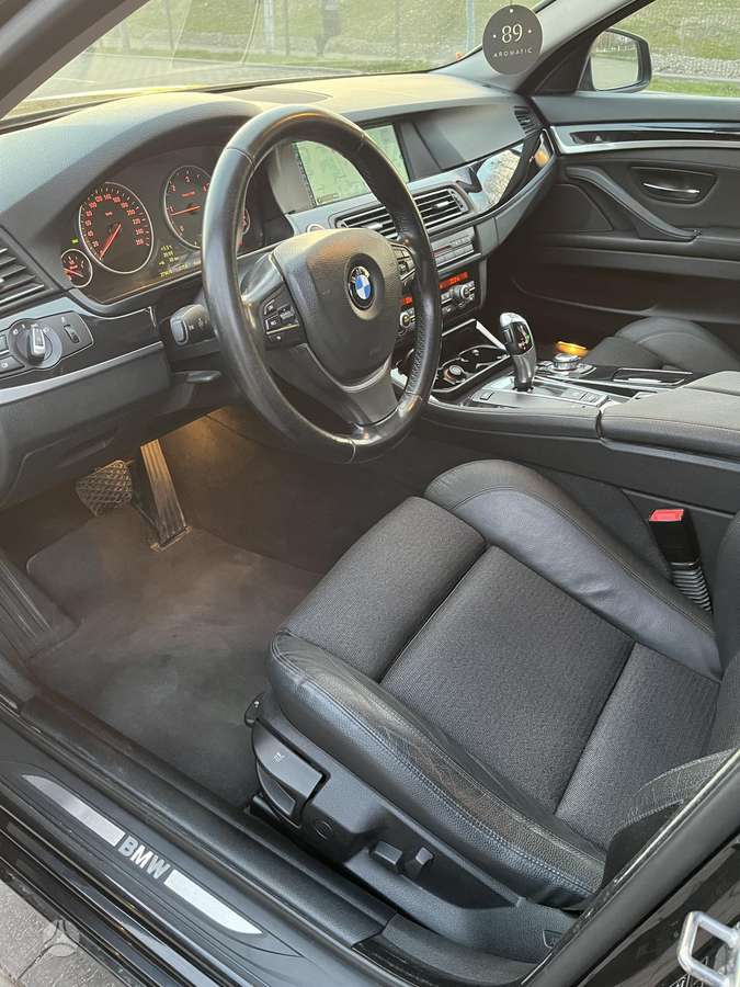 BMW 520, 2.0 l., Седан