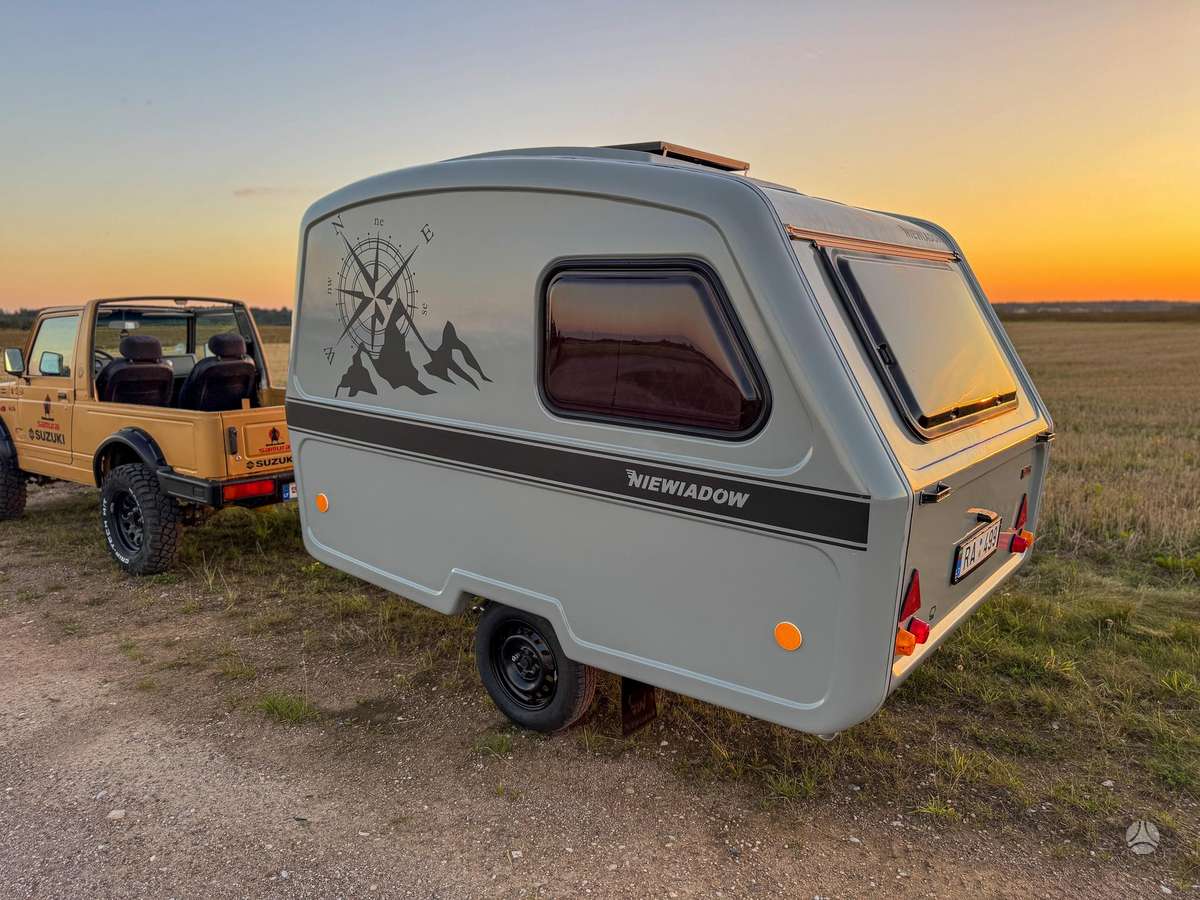 -Kita- Niewiadów N126E, caravans