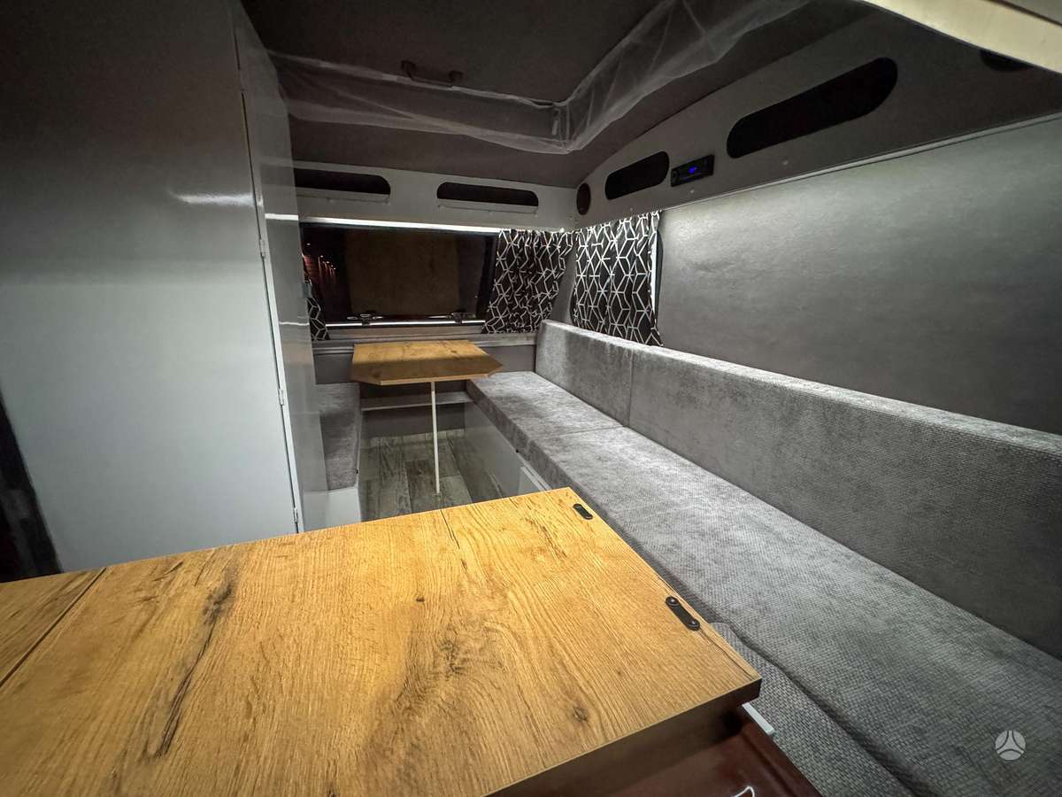 -Kita- Niewiadów N126E, caravans