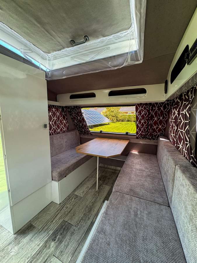 -Kita- Niewiadów N126E, caravans