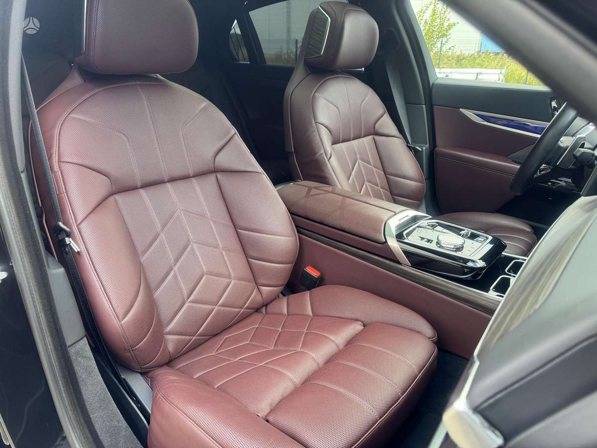 BMW 740, 3.0 l., Седан